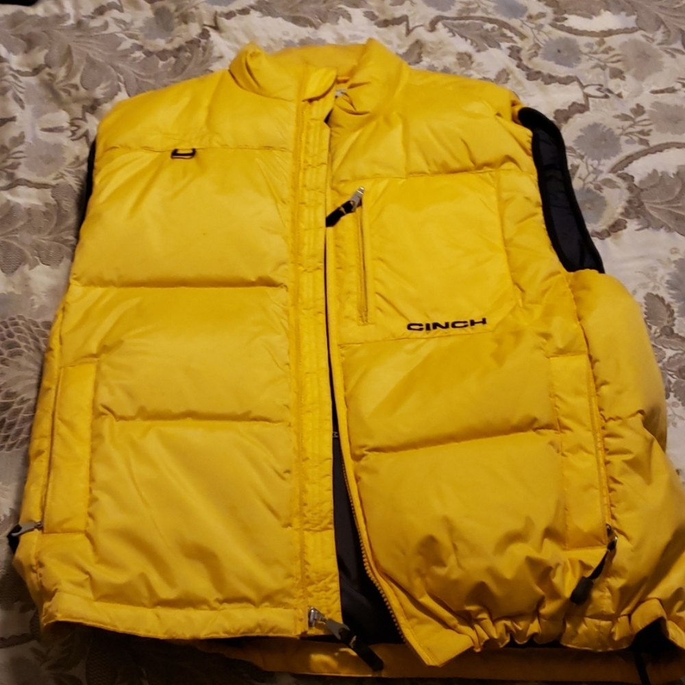 CINCH YELLOW WESTERN DOWN VEST